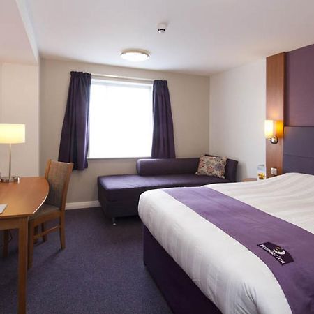 Premier Inn Birmingham City - Aston Ngoại thất bức ảnh