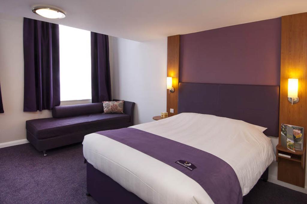Premier Inn Birmingham City - Aston Ngoại thất bức ảnh