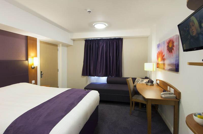 Premier Inn Birmingham City - Aston Ngoại thất bức ảnh